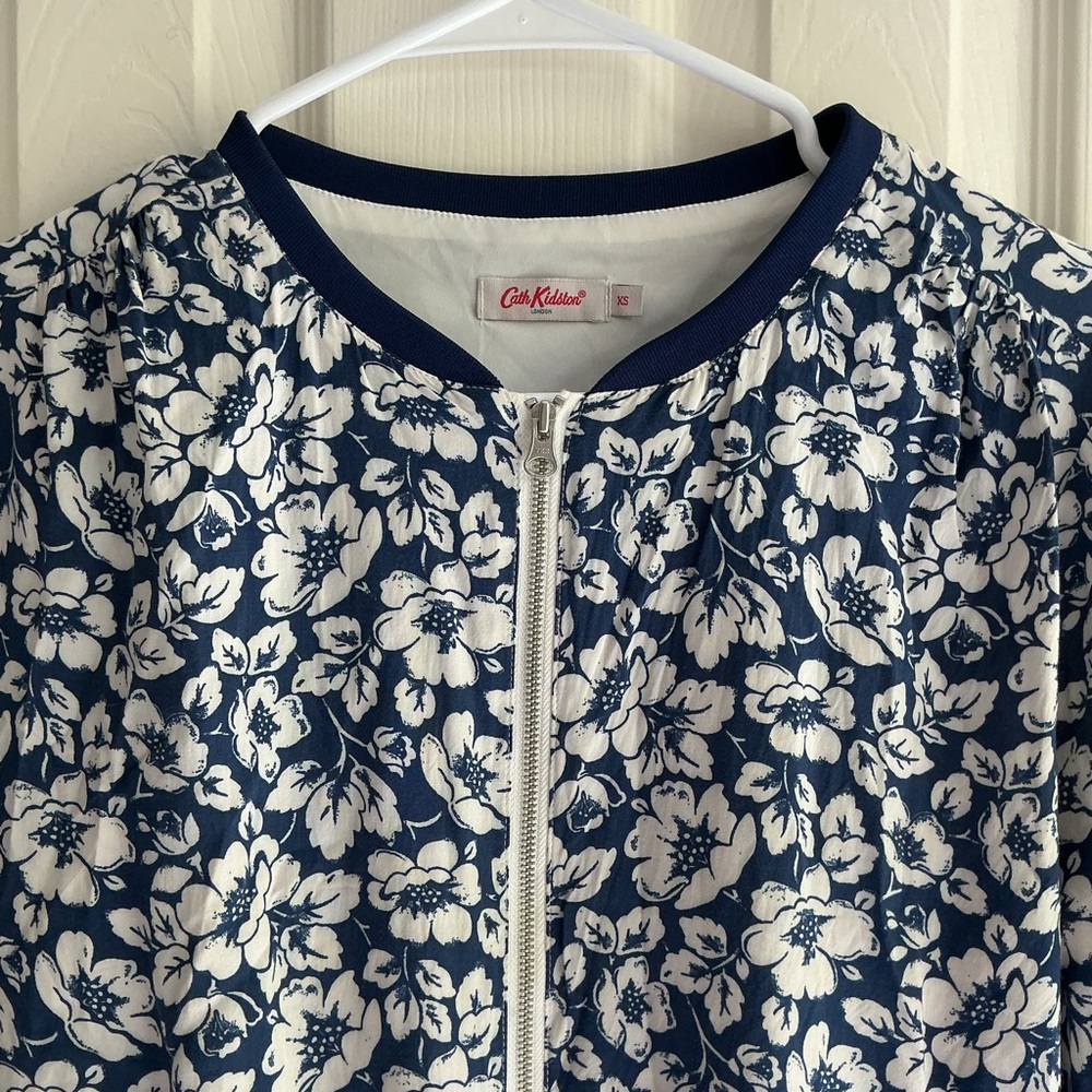 Cath Kidston Navy and White Floral Zip-Front Bomber Jacket - Picture 2 of 7